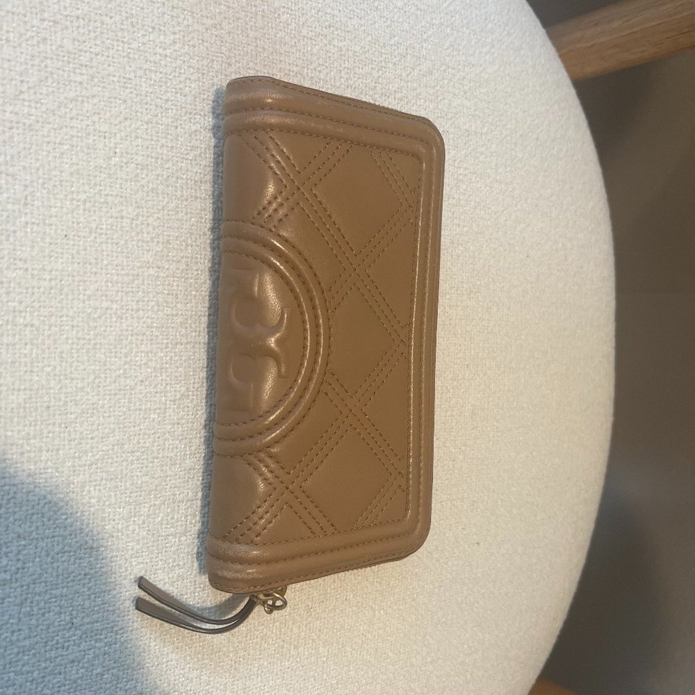 Tory Burch Fleming Quilted Leather Continental Wallet